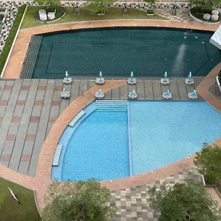Lake Front Homes Relax & Chill At Mount Austin, Jb #16 Johor Bahru Exterior photo