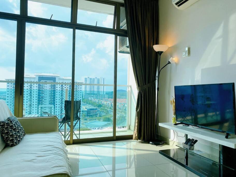 Front Homes Relax & Chill At Mount Austin, Jb #16 Apartment
